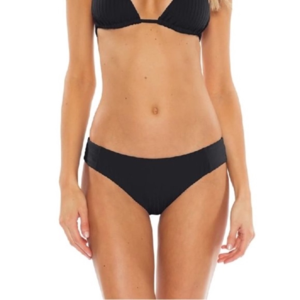 NWOT Becca Loreto Ribbed Bikini Bottoms